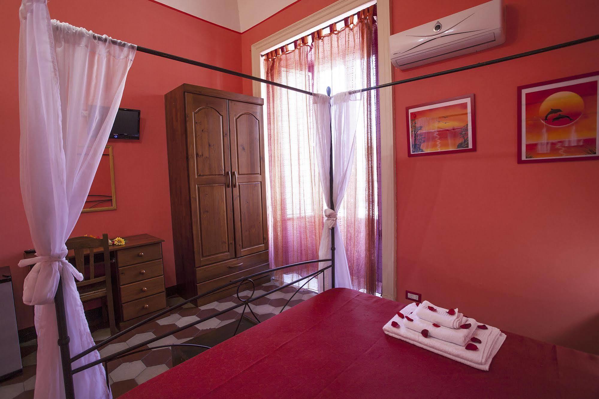 Siciliaetnamare Bed & Breakfast Riposto ภายนอก รูปภาพ